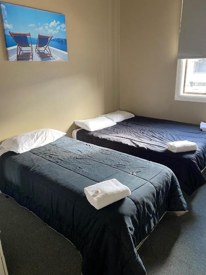 Australian Hotel Young Eksteriør billede